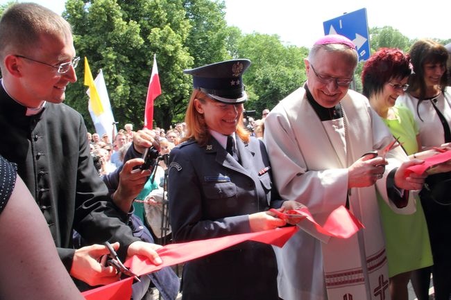 Uroczyste otwarcie Domu Miłosierdzia 