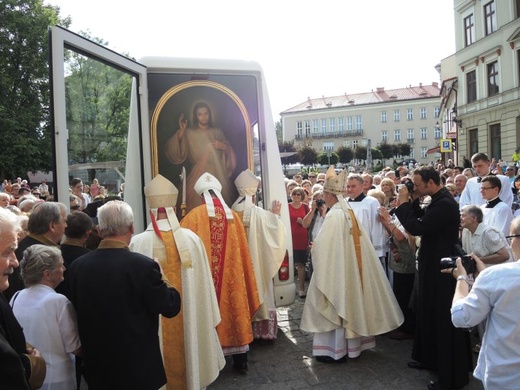 Pożegnanie Znaków Miłosierdzia w katedrze św. Mikołaja w Bielsku-Białej