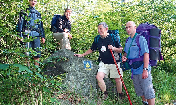 	Pątnicy na ślężańskim odcinku Camino de Santiago.