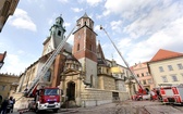 Ćwiczenia strażaków na Wawelu