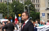 Prezydent Andrzej Duda składa wieniec przed pomnikiem W. Korfantego w Katowicach