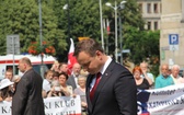 Prezydent Andrzej Duda składa wieniec przed pomnikiem W. Korfantego w Katowicach