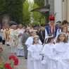 Procesja z obrazem do kościoła w Złotej