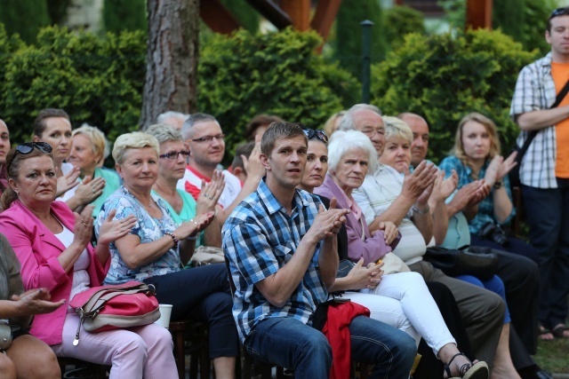 Piknik rodzinny w bielskiej parafii NSPJ 2016