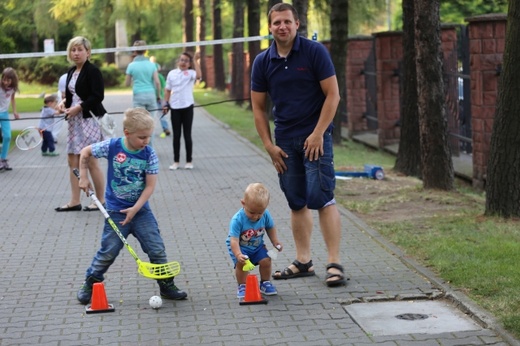 Piknik rodzinny w bielskiej parafii NSPJ 2016