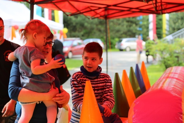 Piknik rodzinny w bielskiej parafii NSPJ 2016