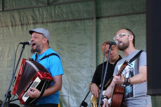 Piknik rodzinny w bielskiej parafii NSPJ 2016