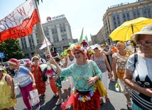 Mimo poważnej sytuacji, uczestnikom demonstracji dopisywały humory.