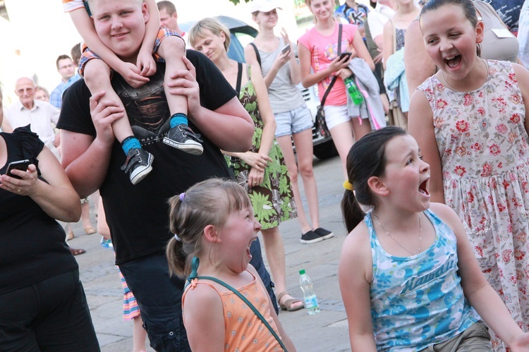 Koncert na sądeckim rynku