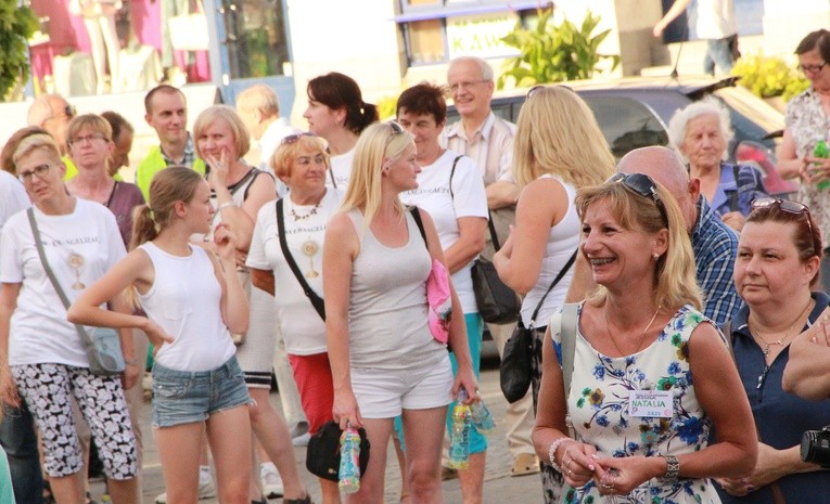 Koncert na sądeckim rynku