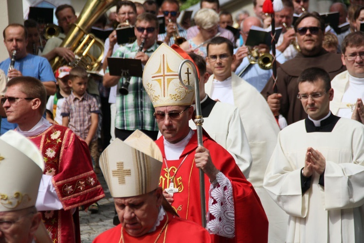 Prymas Polski na pielgrzymce mężczyzn i młodzieńców