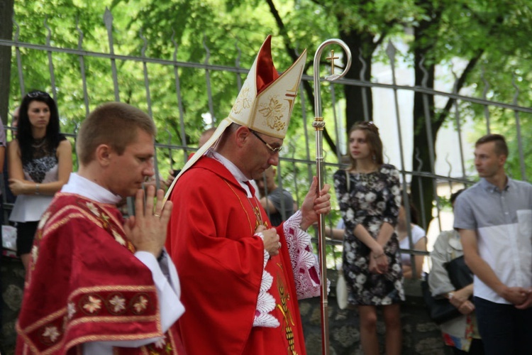 Prymas Polski na pielgrzymce mężczyzn i młodzieńców