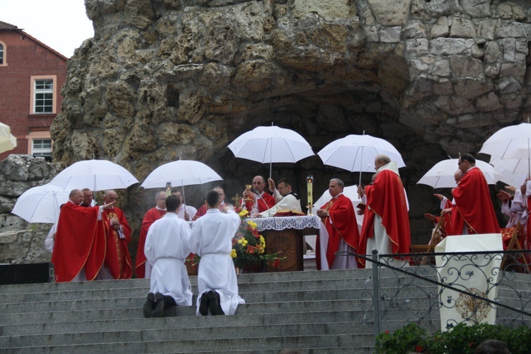 Prymas Polski na pielgrzymce mężczyzn i młodzieńców