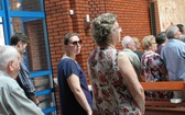 Abp Skworc błogosławi wizerunek Niepokalanej Jutrzenki Wolności w Katowicach