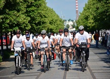 Pielgrzymka rowerowa policjantów