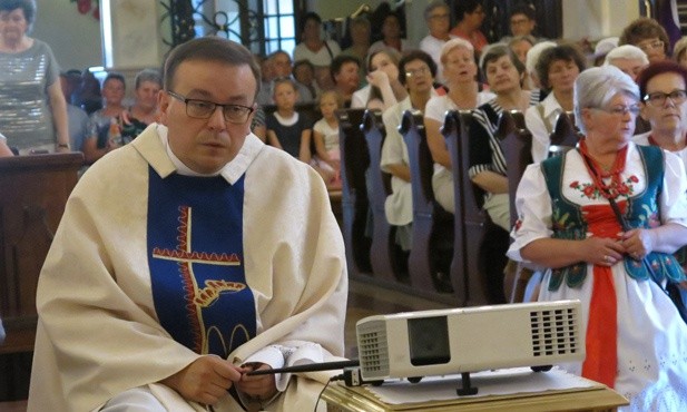 Hałcnów: czuwanie modlitewne