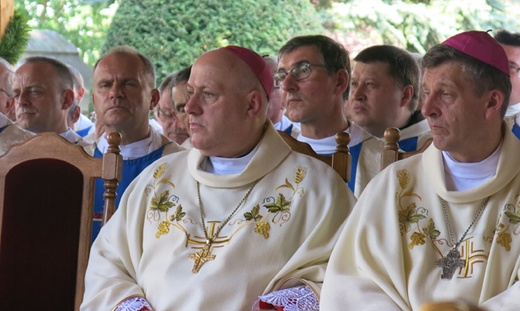 Hałcnów: Msza św.