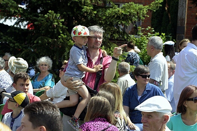 Intronizacja relikwii cudu eucharystycznego