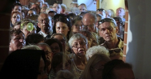 Intronizacja relikwii cudu eucharystycznego