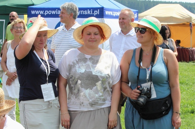 Odsłonięcie głazu bp. Wacława Leszczyńskiego