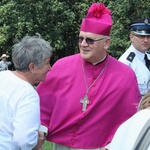 Odsłonięcie głazu bp. Wacława Leszczyńskiego