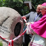 Odsłonięcie głazu bp. Wacława Leszczyńskiego