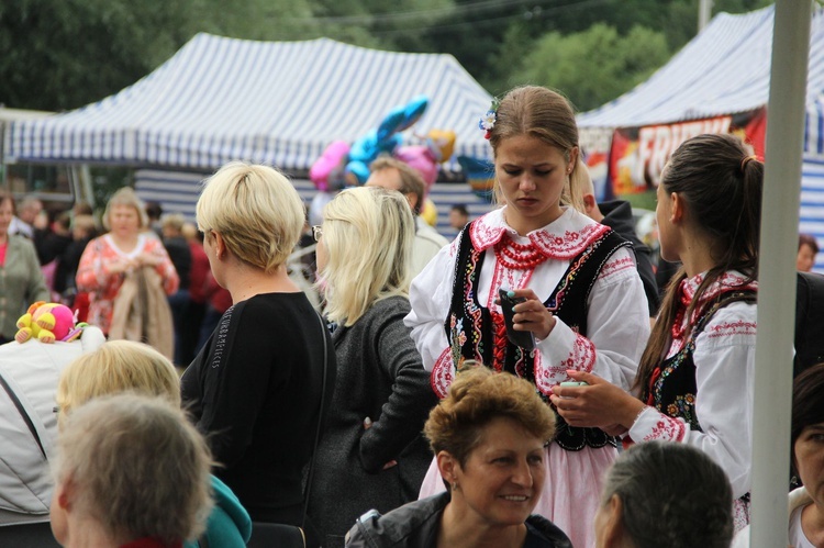 Festyn parafialny w Świniarsku