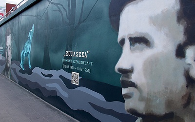 ▲	Niedawno w Gdańsku odsłonięty został mural upamiętniający żołnierzy „Łupaszki”.