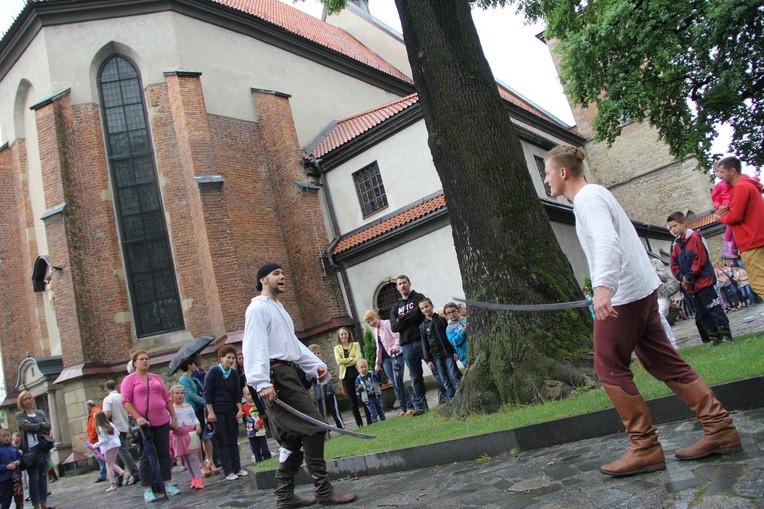 Potyczki, tańce i stragany w Nowym Sączu