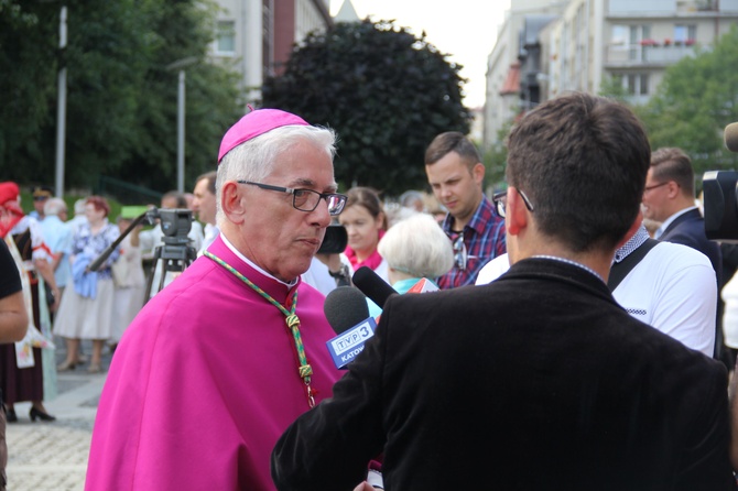 Odsłonięcie pomnika kard. A. Hlonda w Katowicach (cz. I)