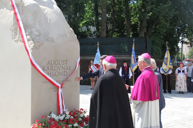 Odsłonięcie pomnika kard. A. Hlonda w Katowicach (cz. I)