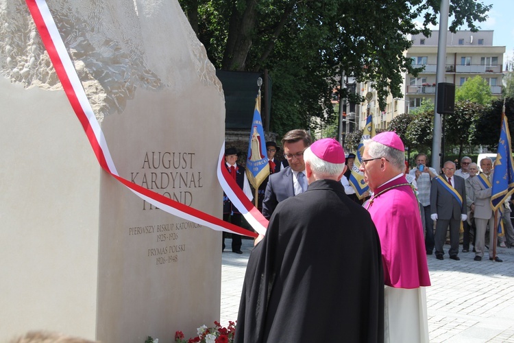 Odsłonięcie pomnika kard. A. Hlonda w Katowicach (cz. I)