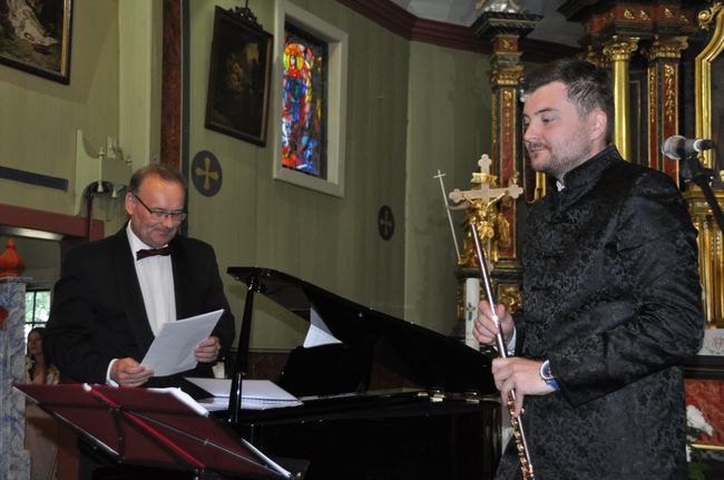 Koncert muzyki sakralnej w kościele w Gloinianach 