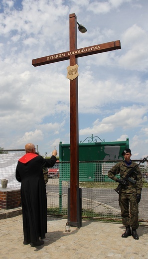 Żarskie uroczystości upamiętniajace ofiary ludobójstwa na Kresach