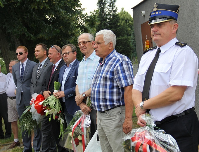 Żarskie uroczystości upamiętniajace ofiary ludobójstwa na Kresach