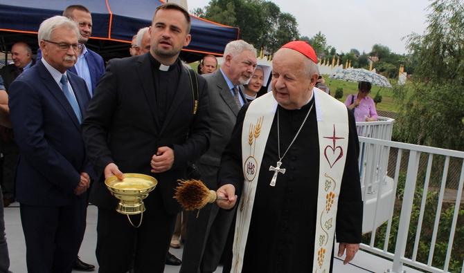 Poświęcenie kładki łączącej Łagiewniki i Białe Morza