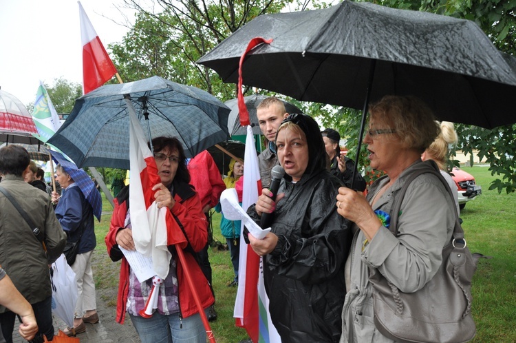 Protest przy Elektrowni Opole