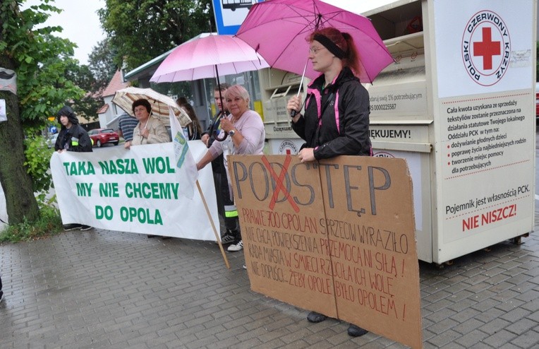 Protest przy Elektrowni Opole