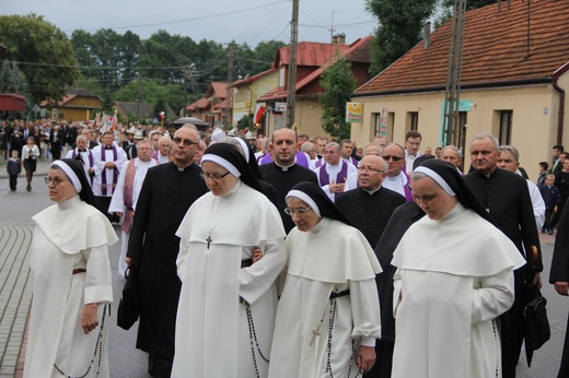 Diecezja tarnowska żegna abp. Z. Zimowskiego