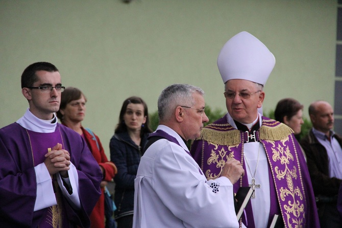 Diecezja tarnowska żegna abp. Z. Zimowskiego