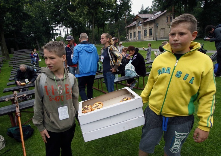 Pielgrzymka "Światła w familoku"