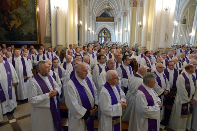 Diecezja radomska żegna śp. abp. Zygmunta Zimowskiego