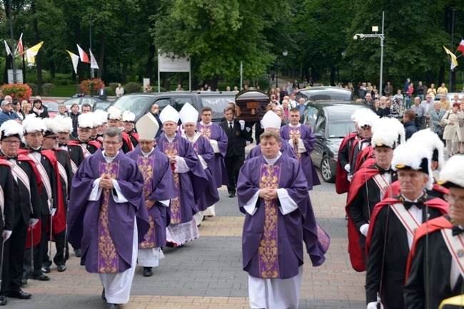 Diecezja radomska żegna śp. abp. Zygmunta Zimowskiego