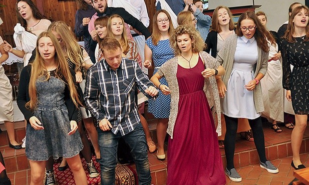 Lipie, 14 lipca: na oazie młodzi odkrywają pragnienie prawdziwego spędzania czasu ze sobą i z Bogiem.