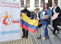 ▲	Młodzi z Żywiecczyzny cieszą się z przyjazdu swoich gości z Kolumbii.