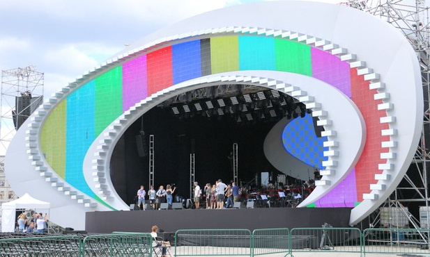 Koncert na pl. Piłsudskiego odbędzie się na wielopoziomowej scenie