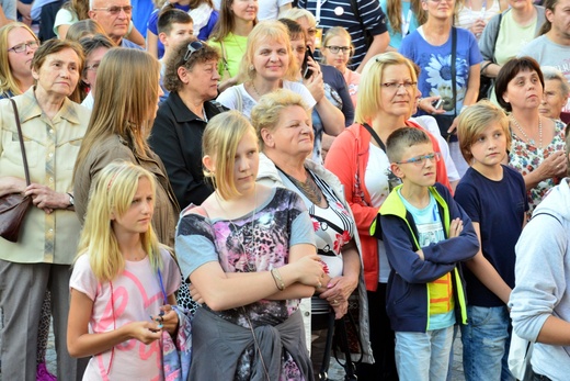 Rynek pełny Czechów