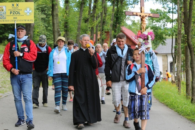 Z Międzybrodzia na kalwaryjski szlak