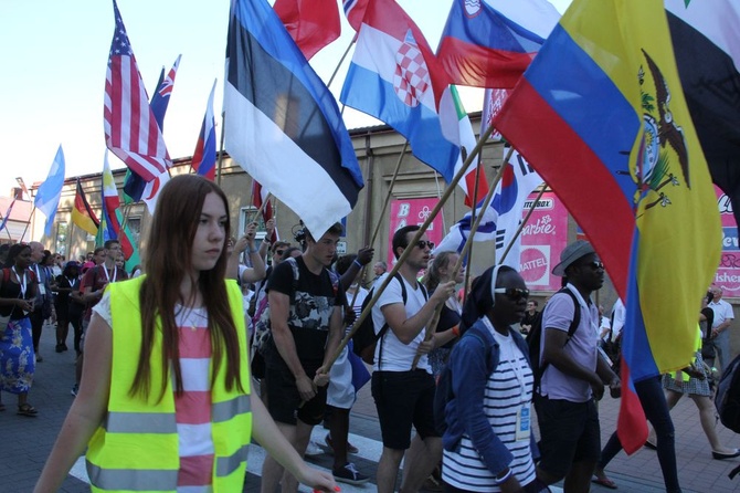 Uroczystości w parku dzikowskim