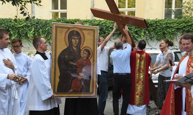 Krzyż - źródło nadziei
